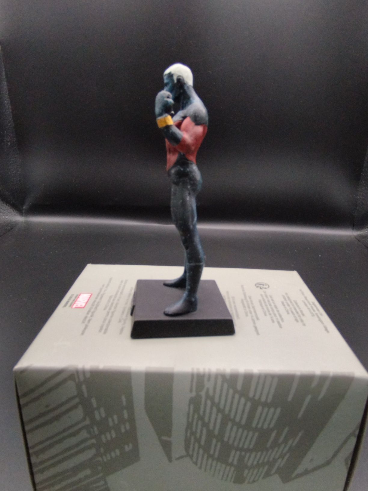 Figurka Marvel klasyczna  Kapitan Marvel #46 ok 8 cm figurka