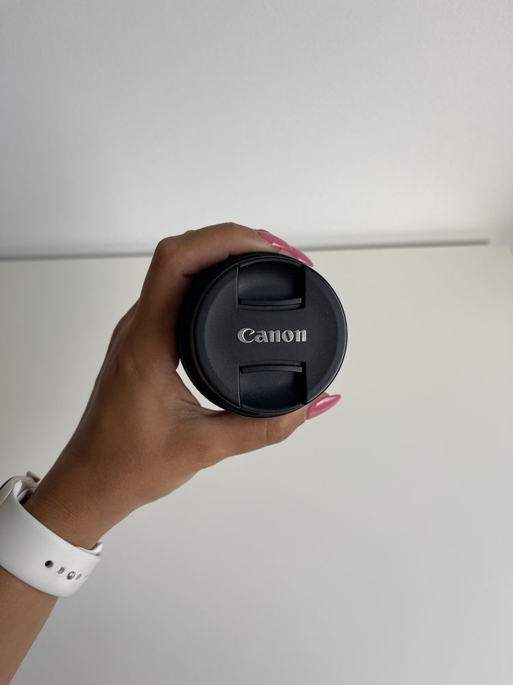 Canon EOS 1300d + lente EF-S 18-55mm f/3.5-5.6 III