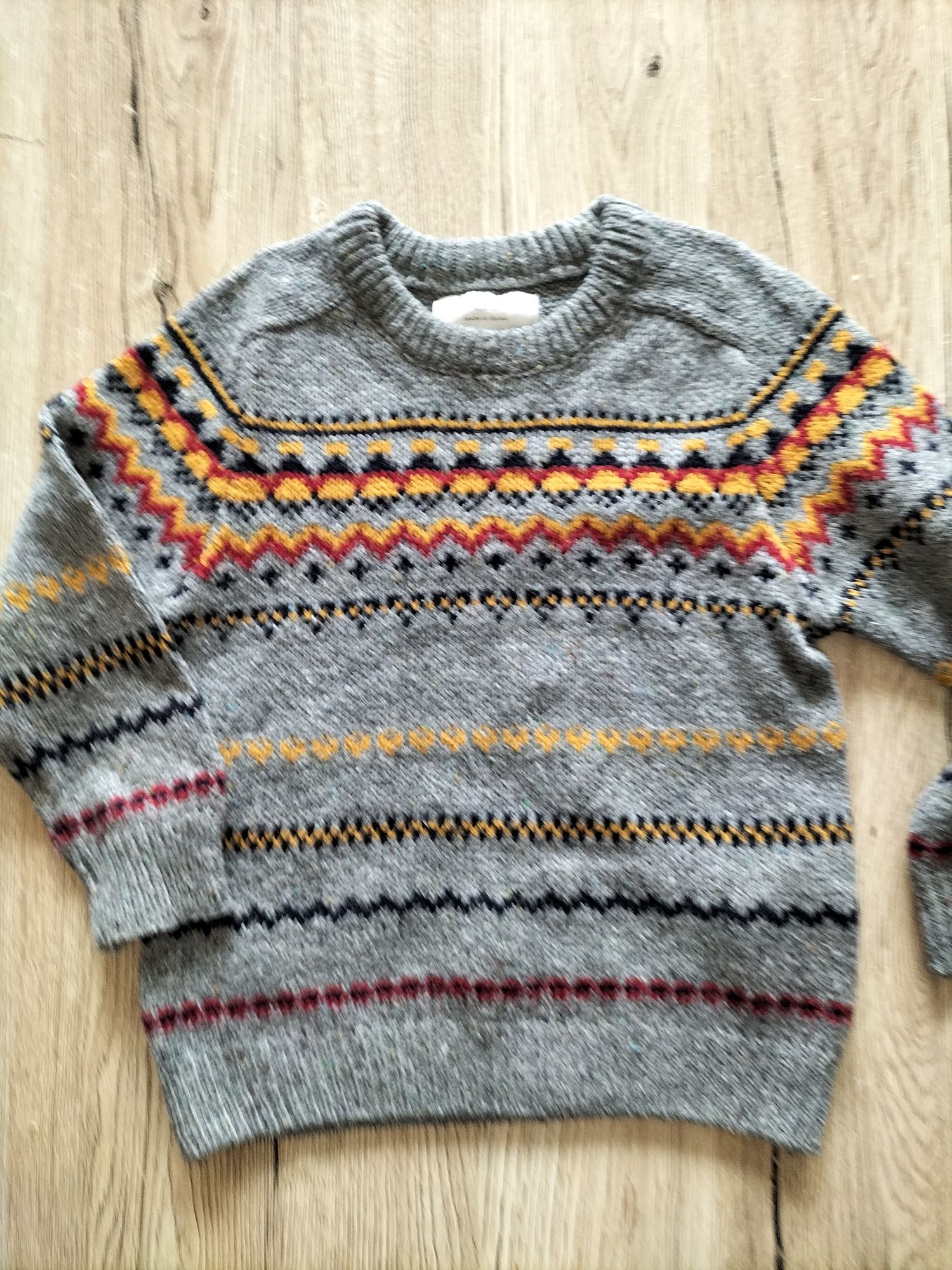 Sweter ZARA na 5lat rozmiar 110 stan idealny.