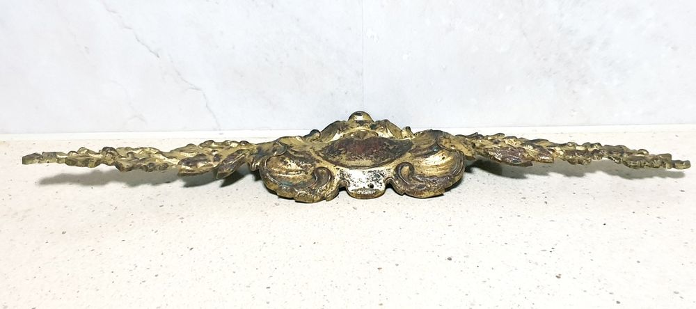 Fantástica antiga ferragem francesa de mobília em bronze dourada