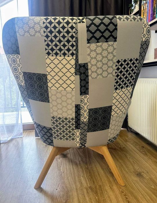 Zestaw 2 x fotel uszak patchwork na drewnianej nodze