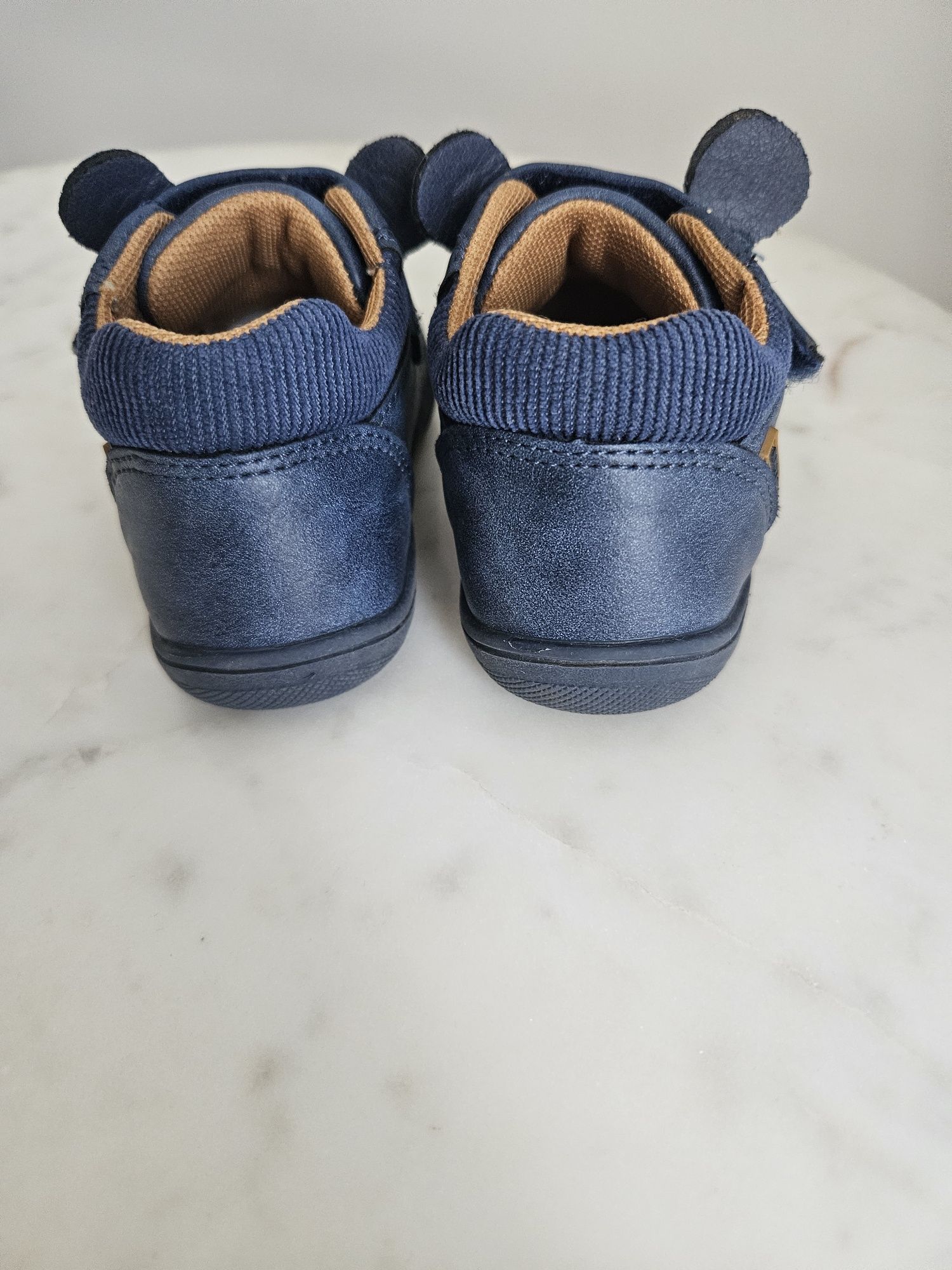 Buty na rzepy skorzane niemowlęce 20 cool club