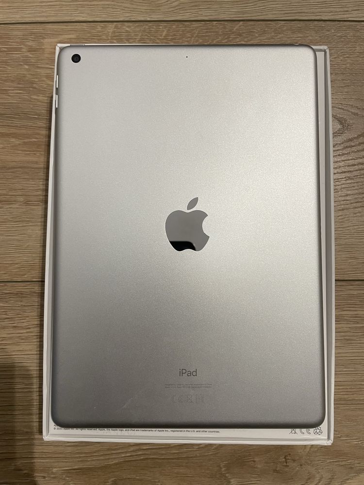 iPad 10,2” 8th gen 32GB wifi jak nowy