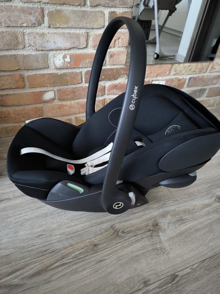 Cybex Cloud G i-Size fotelik samochodowy 0-13 kg Moon Black