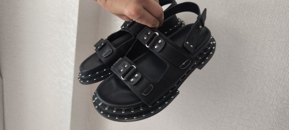 Босоніжки сандалі 36 розміру