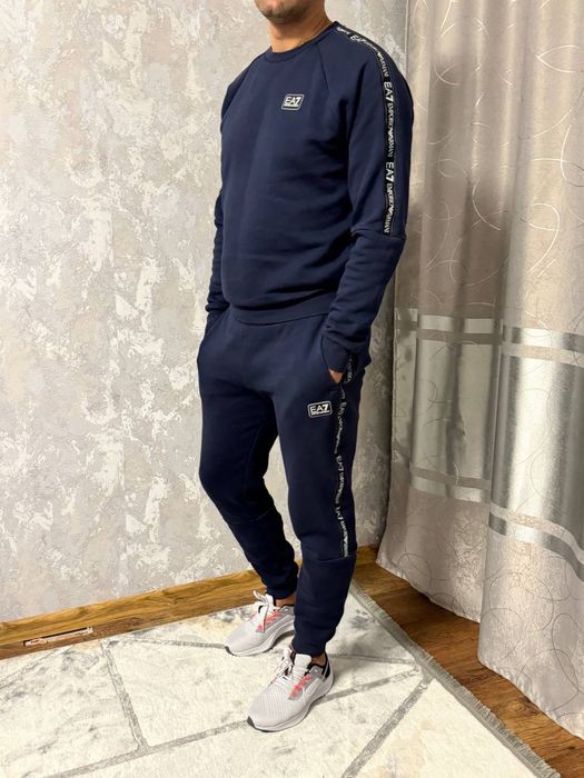 Спортивний костюм на флісі EA7 Emporio Armani 100% оригінал