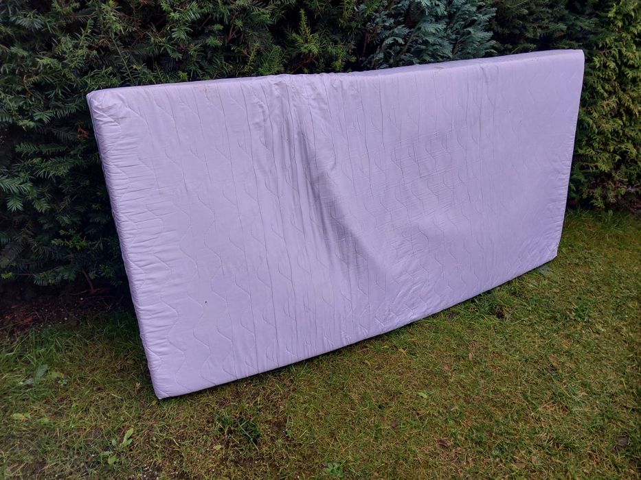 Sprzedam materac 80 x 200 cm