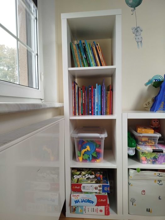 Ikea Kallax z 4 półkami