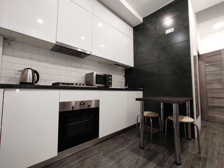 Теплый новострой посут/почас 1 к.кв м.Холодная гора,ЮЖД,Госпиталь