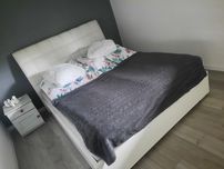Łóżko tapicerowane z pojemnikiem 160