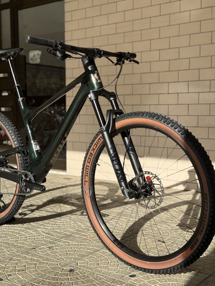 Bicicleta Scott Spark 930 / Carbono