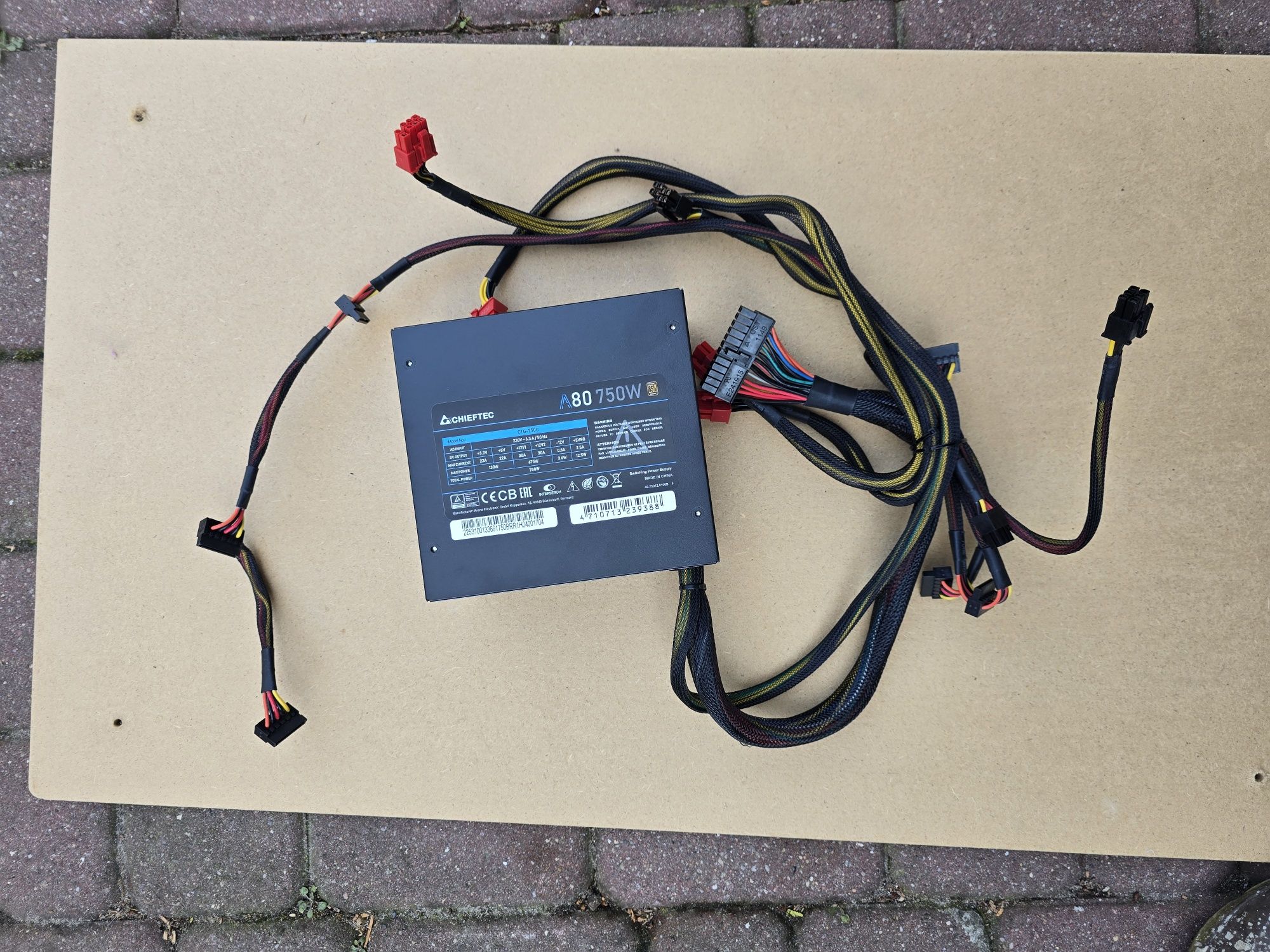 Zasilacz Chieftec A-80 750W