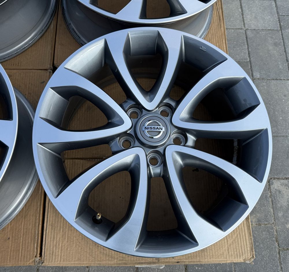 Oryginalne felgi Nissan X-trail Juke Pulsar Qashqai 5x114.3 17" TPMS