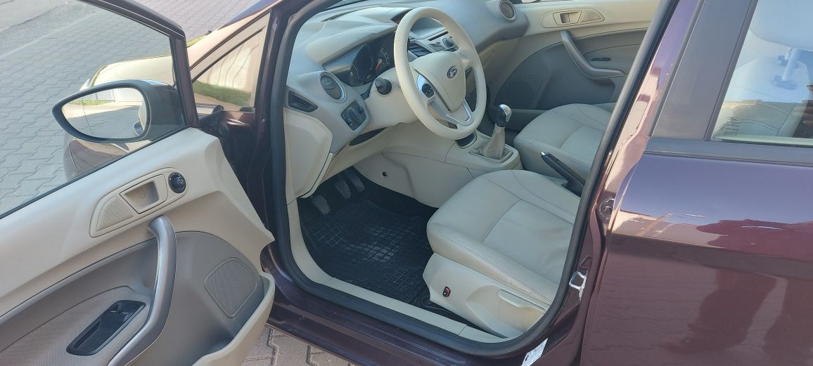 Ford Fiesta MK7 1.25 Pb Podgrzewane Fotele/szyba 158tys Klimatyzacja