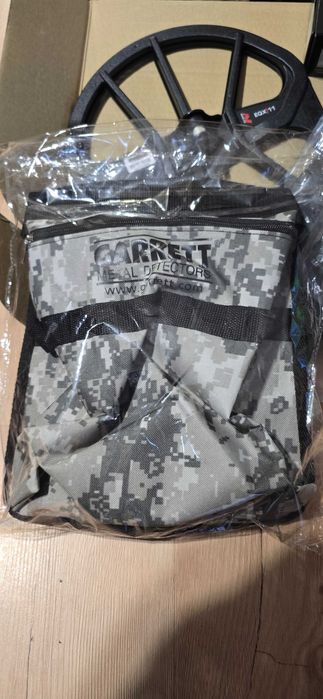 Wykrywacz metali Minelab Equinox 900 + pointer 40+ 3 cewki + torba