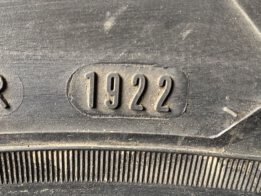 Літня резина шини 275/45R21 Goodyear SuperSport 99% протектор