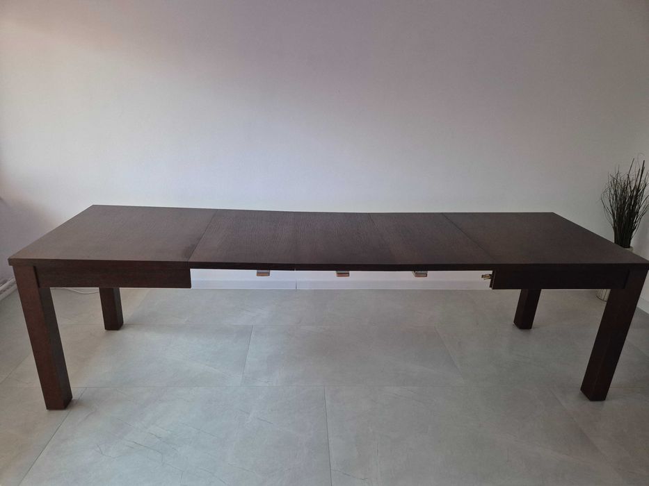 Stół z krzesłami 140 x 80 + 3 wkładki po 45cm