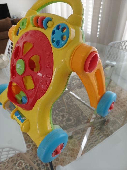 Andador criança com atividades