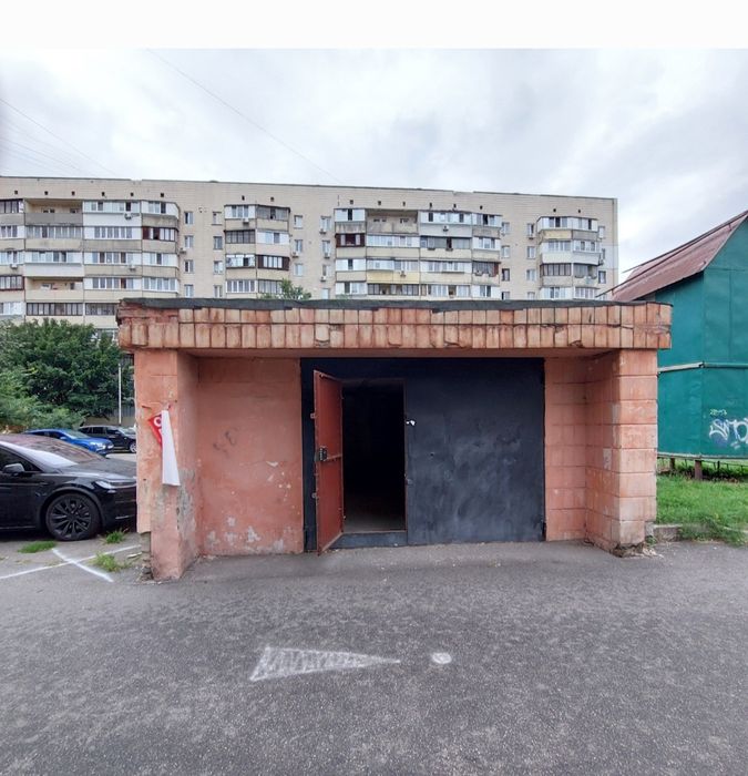 Продажа  комерческих помещений в спальных районах  Киева !!!