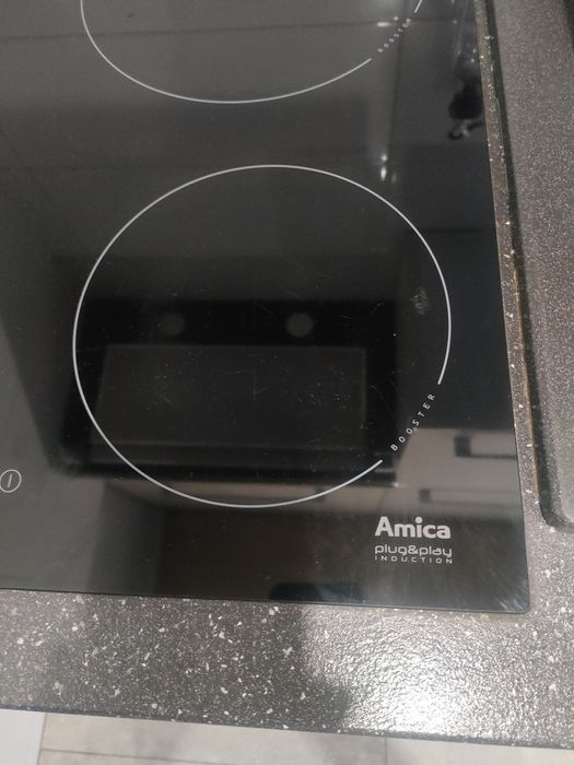 Płyta indukcyjna Amica i piekarnik do zabudowy Samsung