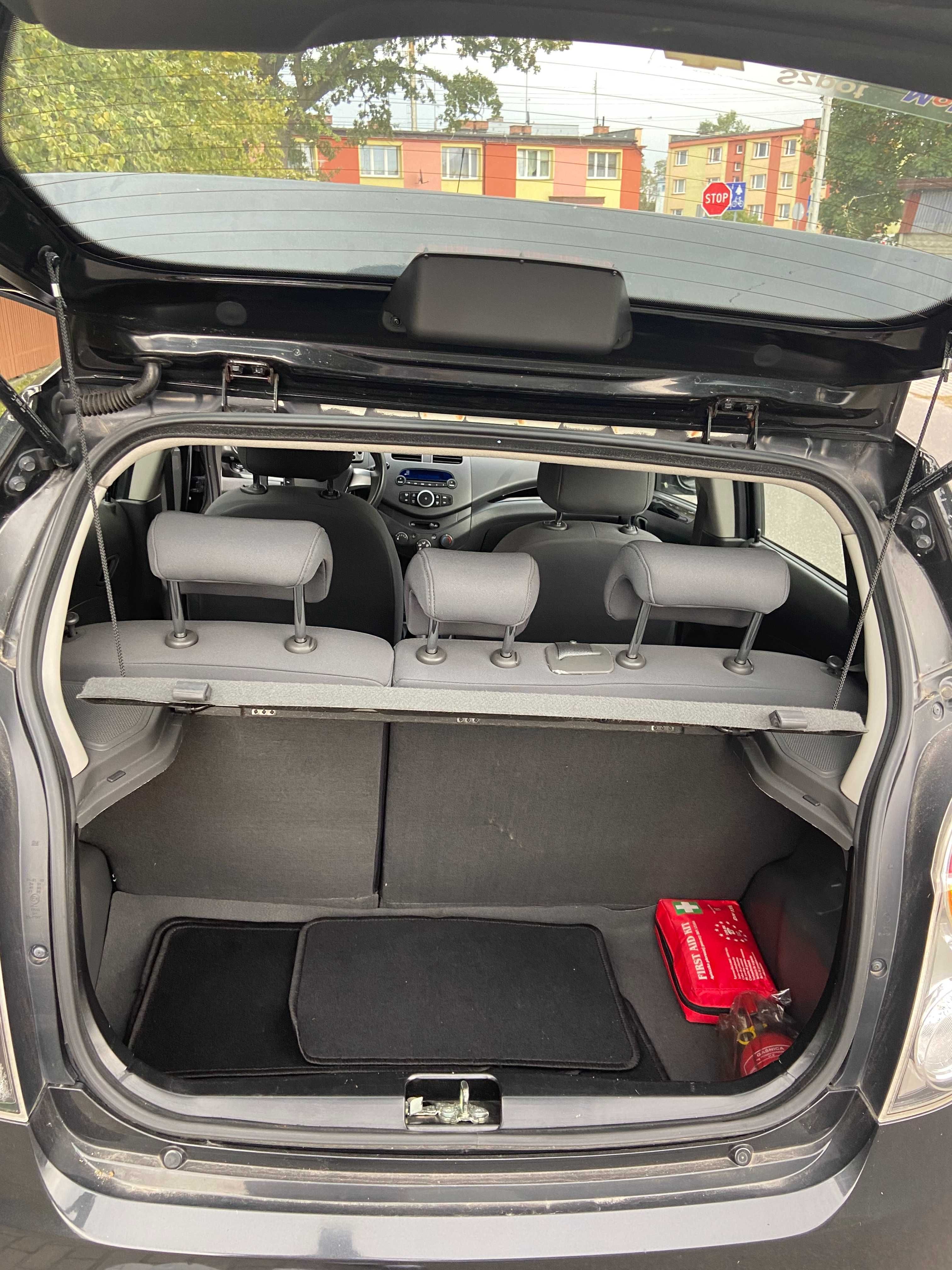 Sprzedam Chevrolet Spark bezwypadkowy 2010r. +komplet opon zimowych