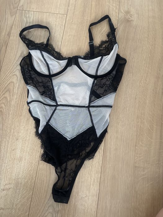 Body Sinsay rozmiar 75D
