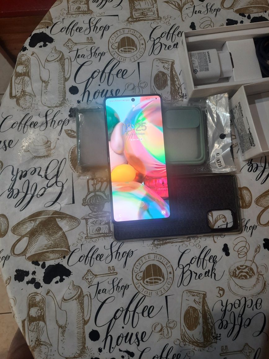 Смартфон Samsung A71