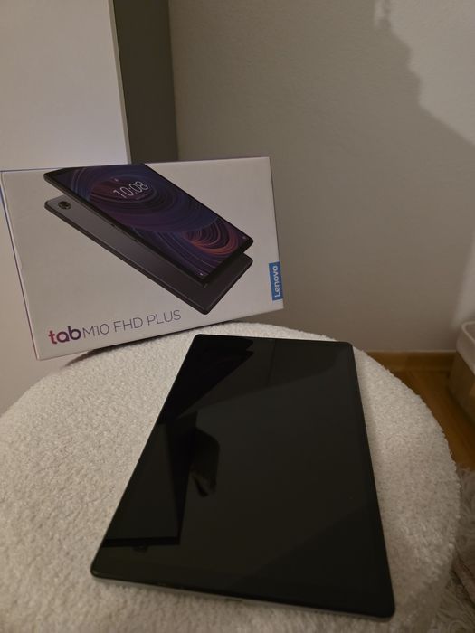 Lenovo Tab M10 FHD Plus 64 GB + rysik