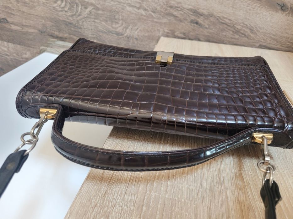 Torebka ze skóry kuferek