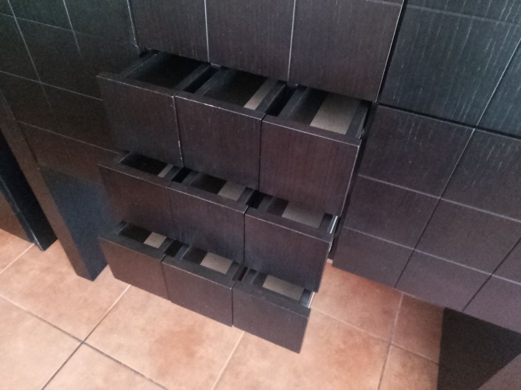 Armário versátil com muita arrumação (Robusto)