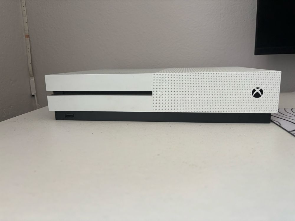 Xbox one s 1TB