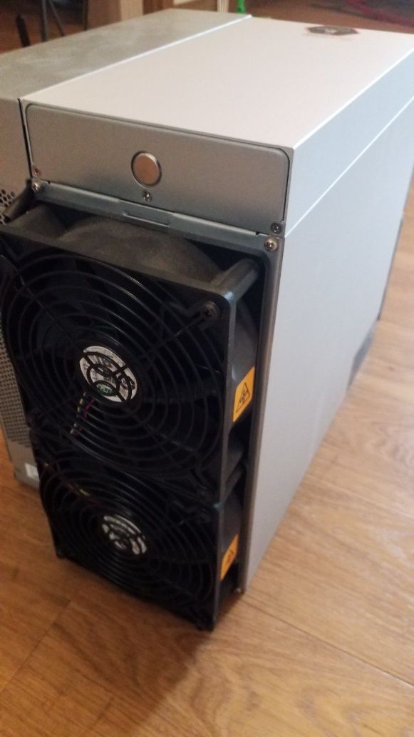 Koparka Antminer S19 j pro+ 120 th. Wykop sobie Bitcoina !