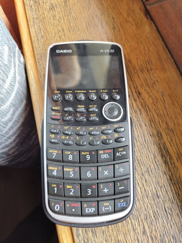 Calculadora Gráfica Casio fx-CG 20