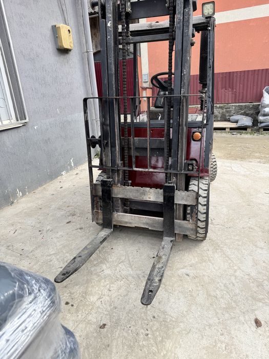 Погрузчик навантажувач вилочний кара Balcancar seredetz 1.6 T