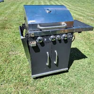 Sprzedam grill gazowy