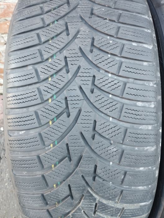 Зимові шини Toyo 225/45 R17