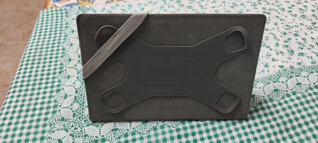 Capa tablet 7" preta