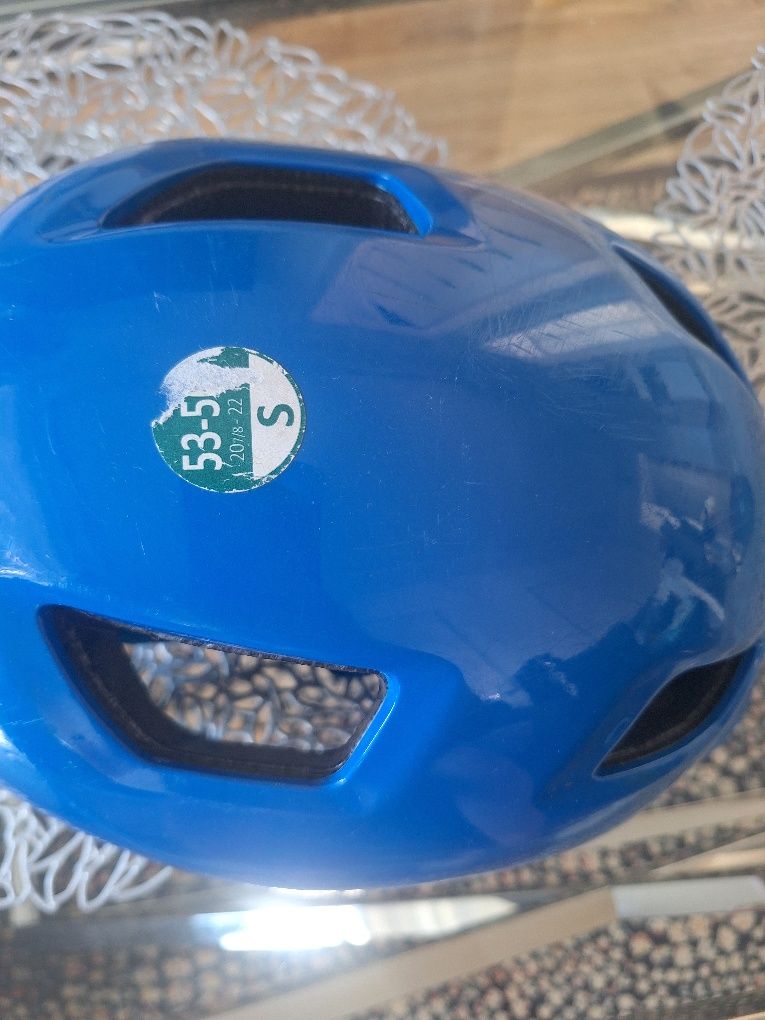 Kask na rower niebieski