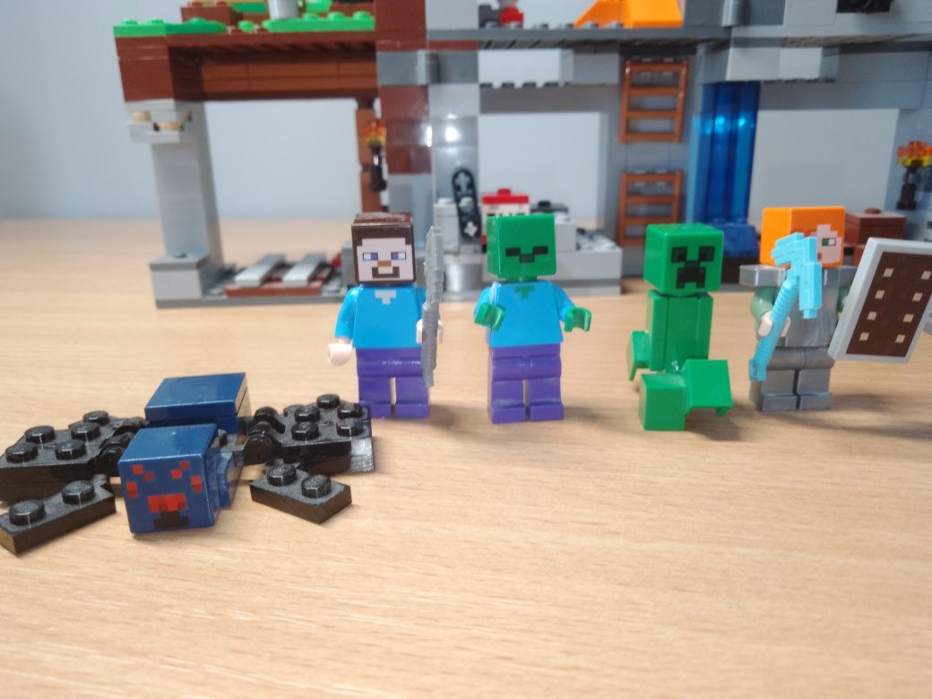 LEGO Minecraft 21147