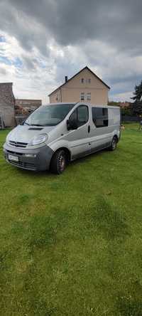 Opel Vivaro 2.5 2006r