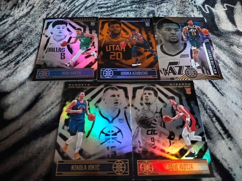 28 kart NBA Mix- Haunted, Recon, Status, Illusions, Prestige. Panini
