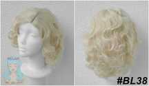 Krótka blond lokowana peruka z przedziałkiem Marilyn Monroe cosplay