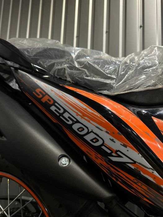 Новий мотоцикл Spark SP250D-7