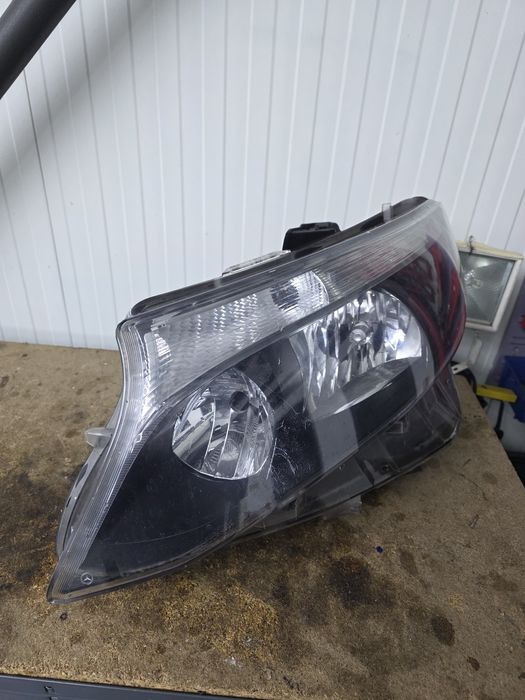 Farol mercedes vito w447