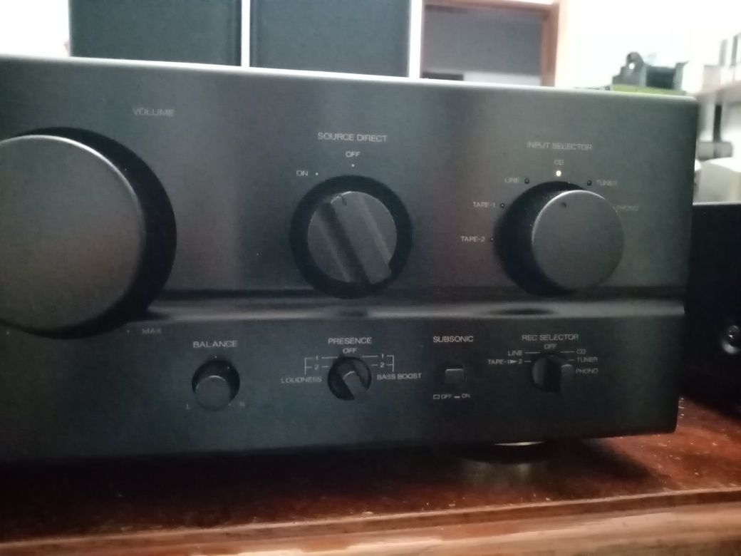 Sansui AU-X517R Amplificador integrado