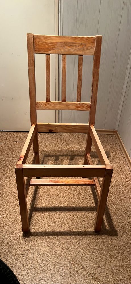 Krzesło drewniane bez siedziska
