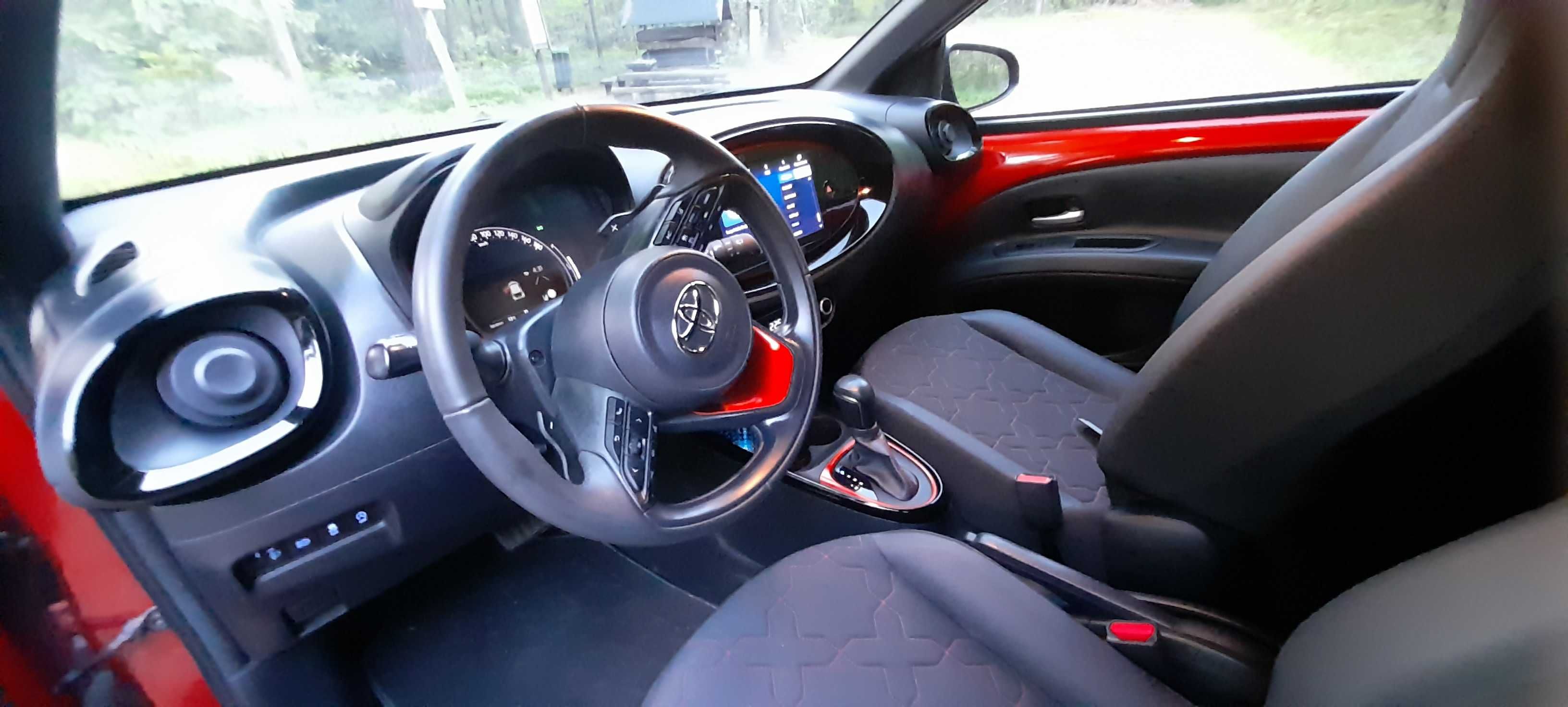 Toyota Aygo X automat  przebieg 11700