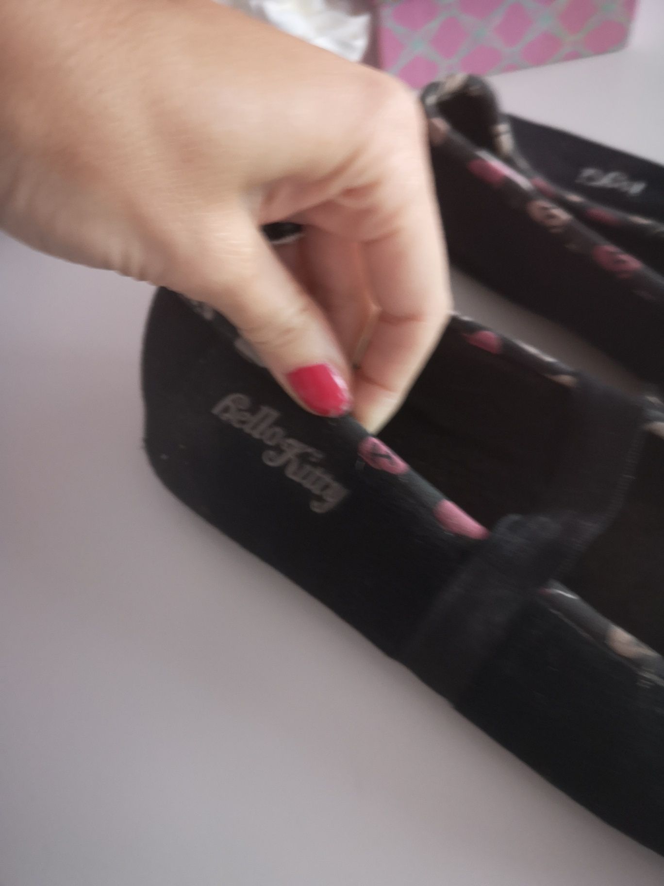 Buty Hello Kitty baleriny balerinki Hello Kitty czarno-różowe 40-41