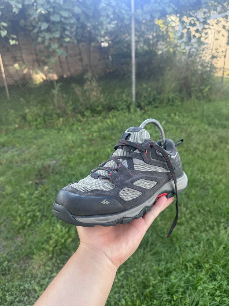 Кросовки Quechua MH100 Trail