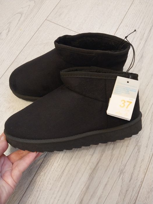 Уггі бренду Primark. Розмір 37, 40.
